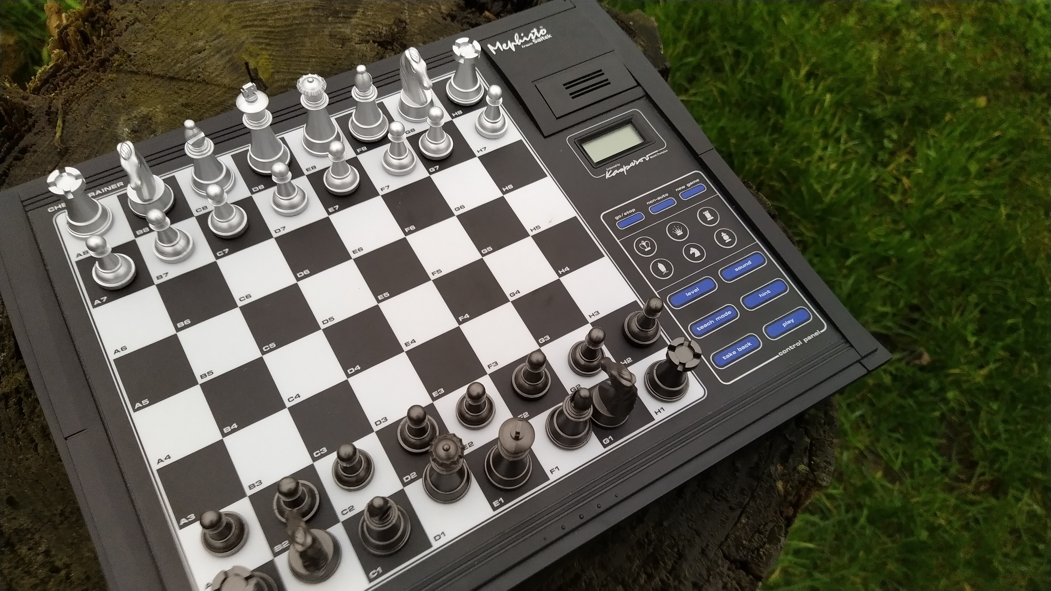 Saitek Mephisto skakcomputer fra 2003 – produktbillede 2 – Diverse eftertragtede varer