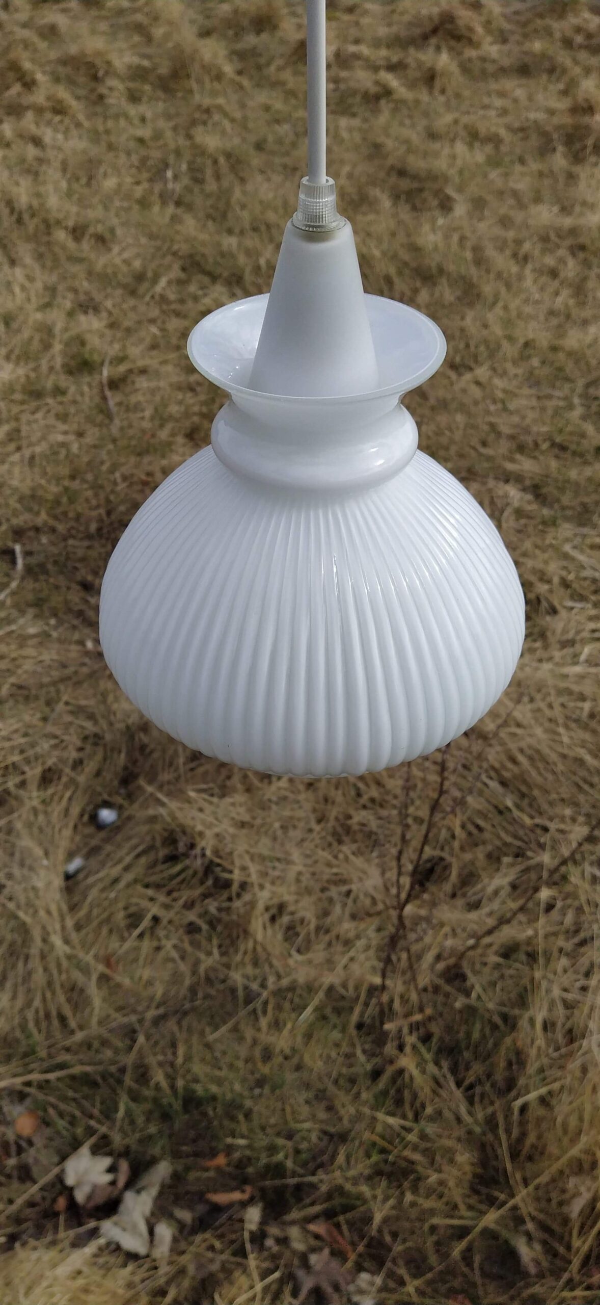 Smuk antik glaspendel i opalglas fra Holmegaard. Upcyclet. Unika. – produktbillede 3 – Vintage Lamper