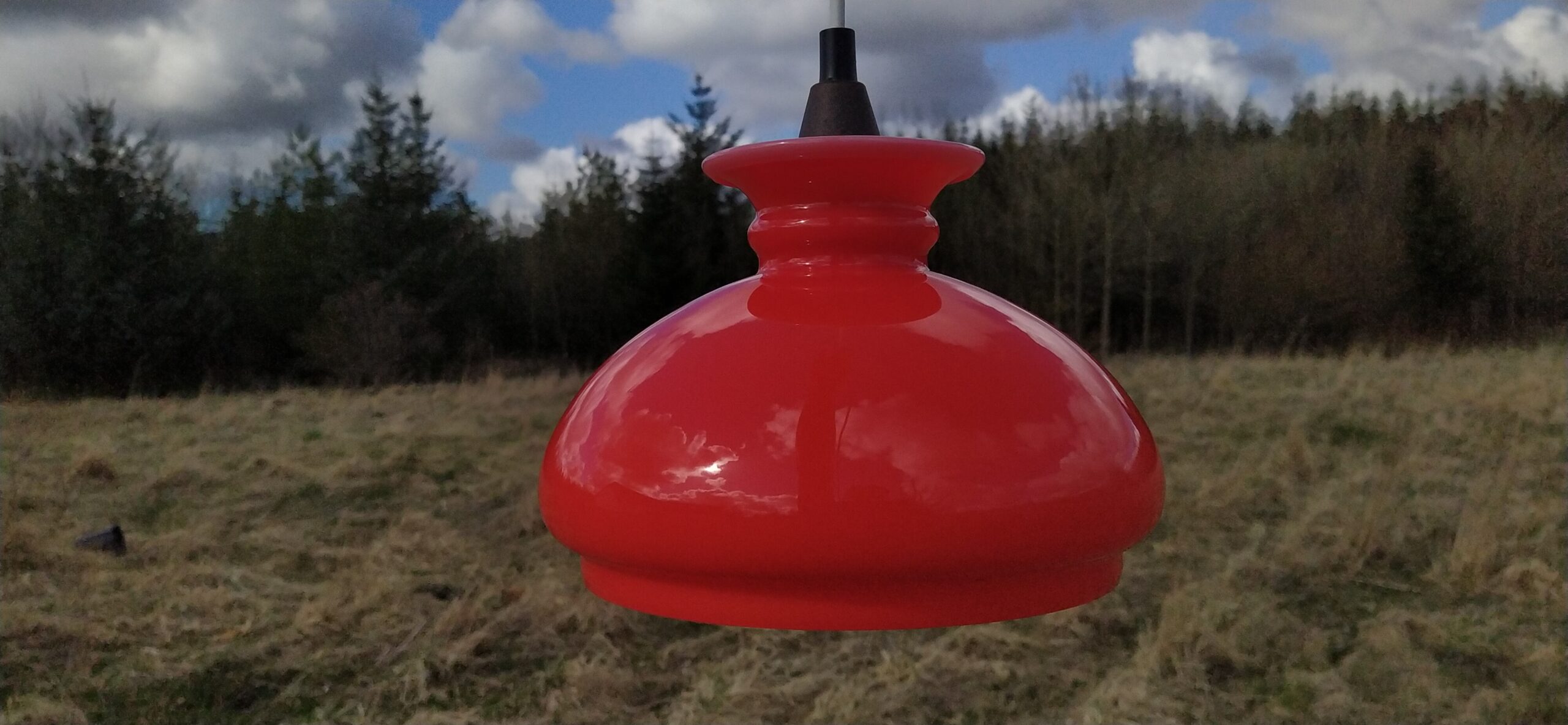 Smuk rød Holmegaard upcycled antik glaspendel. 22 cm. – produktbillede 2 – Vintage Lamper