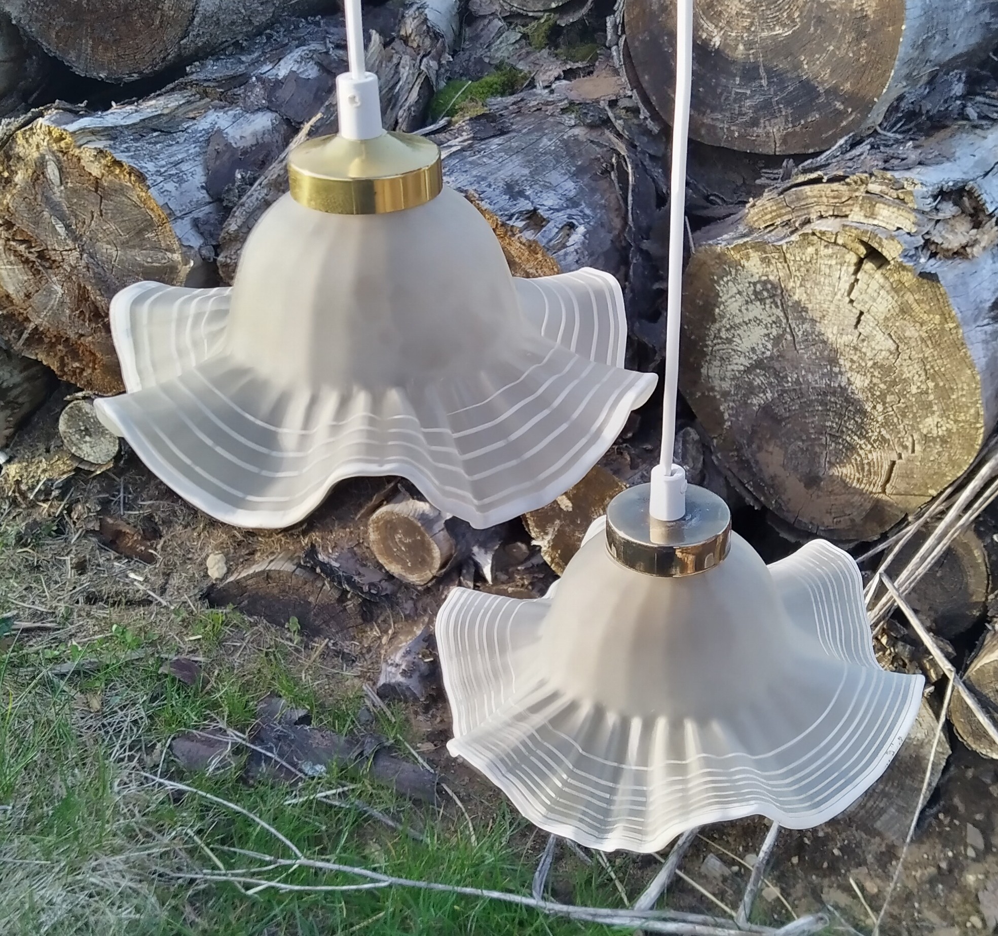 2 store glaspendler på hele 25 cm. Model "Yvonne". Klargjort med nye ledninger m.m – produktbillede 2 – Boutique Køkkenlamper
