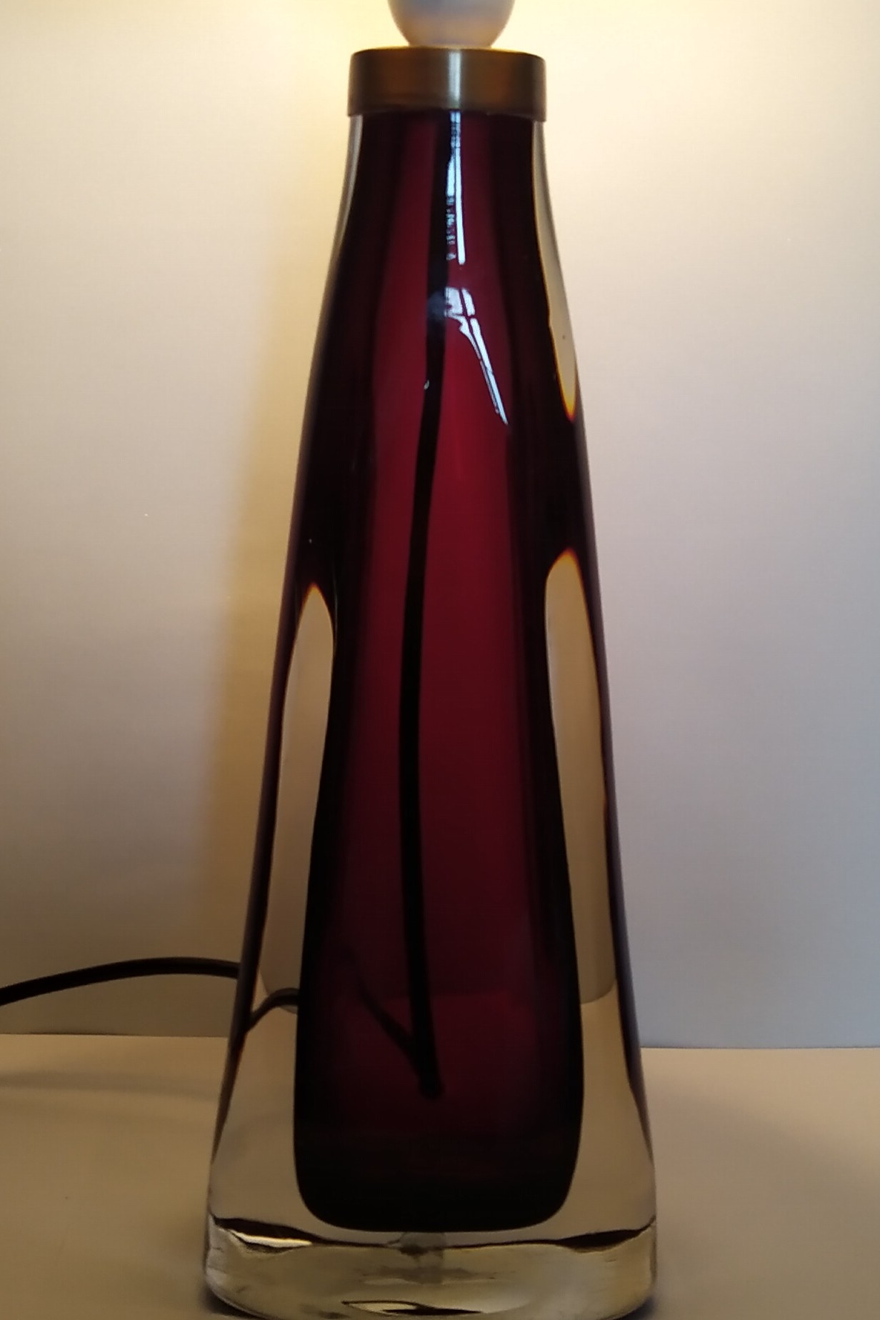 Stor Carl Fagerlund Orrefors glas bordlampe. Renoveret med ny ledning m.m. 41 cm