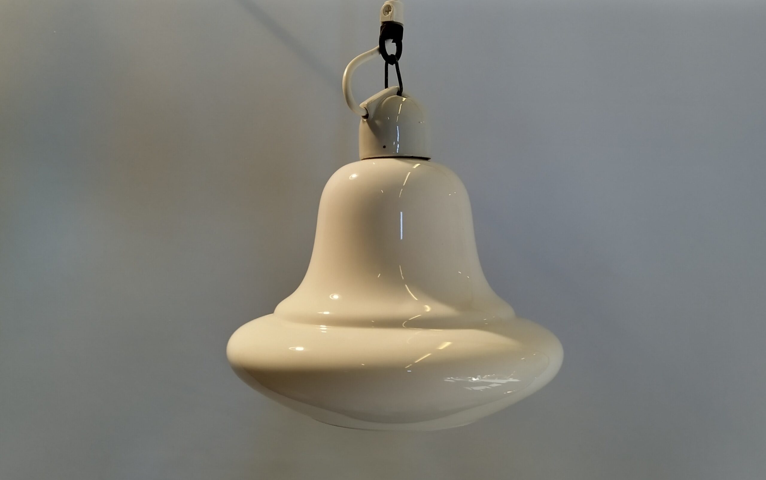 Antik hvid opalglas pendel med original industri porcelæn fatning E27. Nyt el. • Møllers smukkelamper.dk - Retro og vintage lampedele