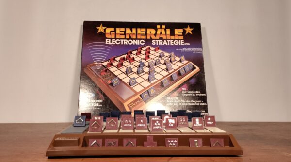 Sjældent vintage elektronik strategi spil fra 1980. “Generale”. Som nyt