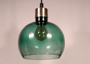Grøn unika glaskuppel med nyt el. 20 cm i diameter. Special fremstillet.