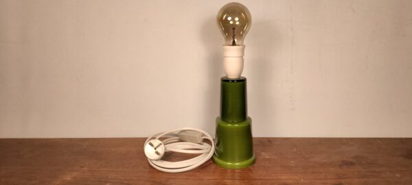 Smuk olivengrøn glas bordlampe med ny ledning. Bakelit fatning og original afbryder m.m