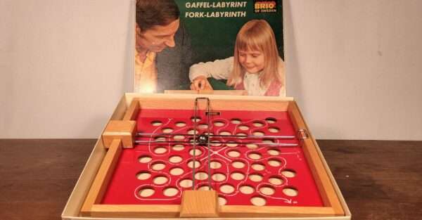 Vintage Brio gaffel – Labyrint. Svensk design legetøj. Velholdt.