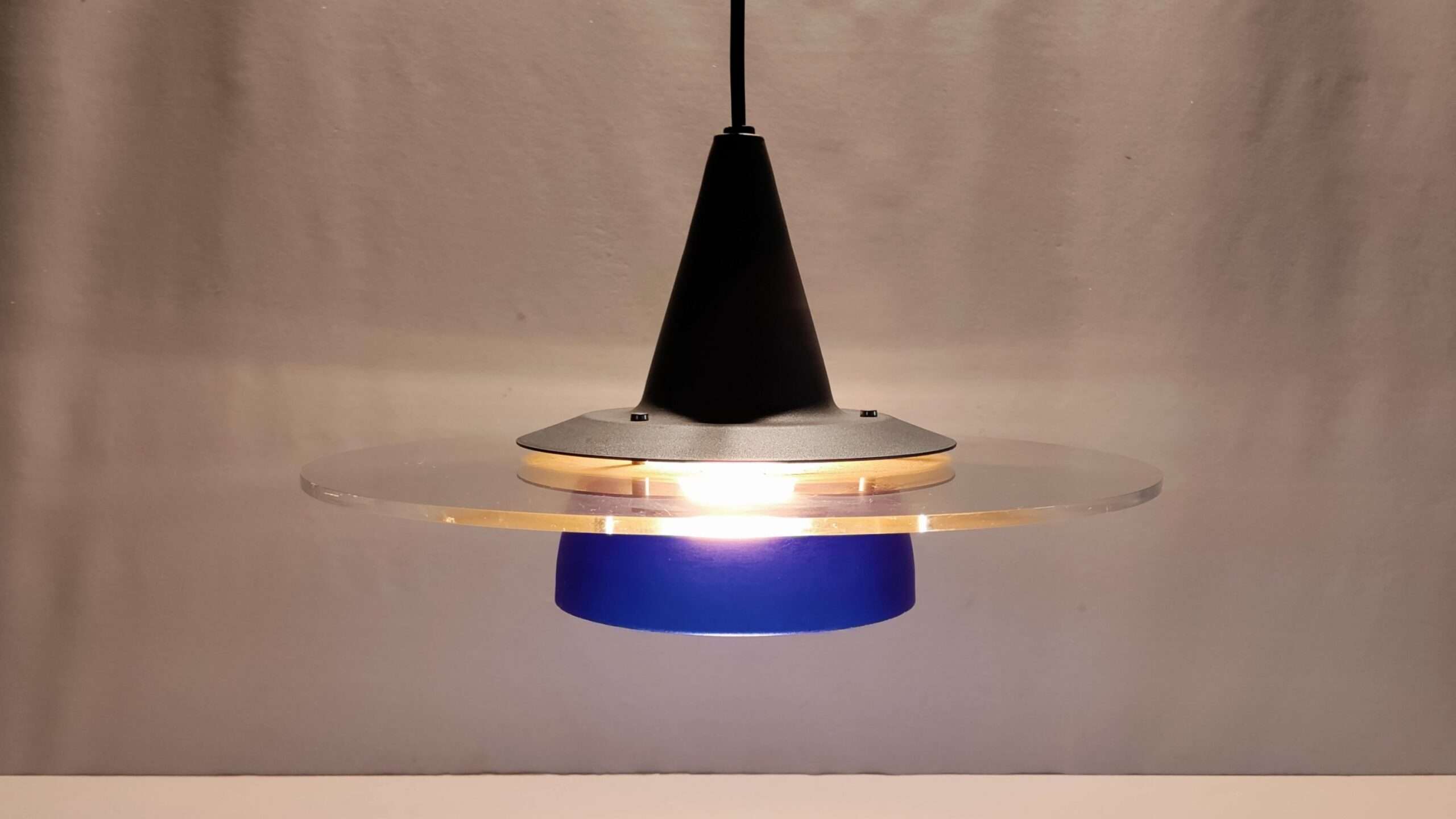 Klassisk danish design loftlampe fra 80 erne helt nyt el. 30 i diameter. • Møllers smukkelamper.dk - Retro og vintage lamper og lampedele
