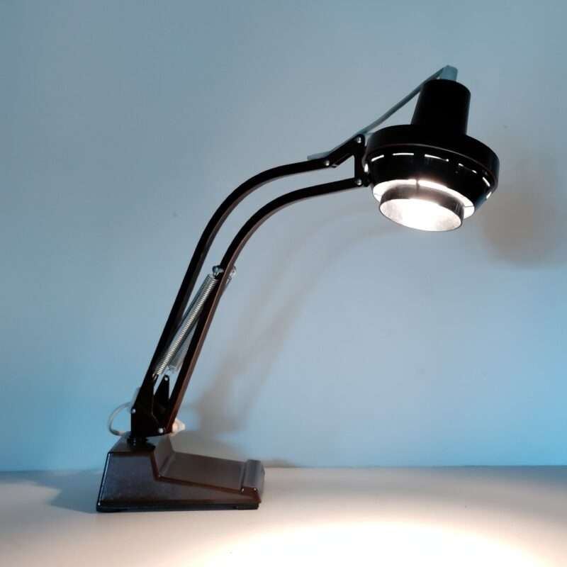 Smuk svensk BOFA skrivebords lampe. Model LEDU 3842 i brun. 1970 – Kontorlamper