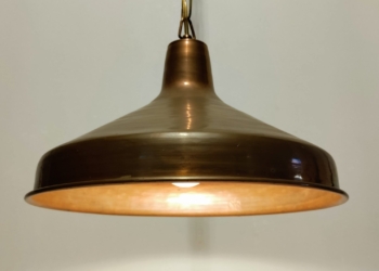 Danish design fra Lyskaer Belysning i kobber. J.J. Hammer & krone. 33 cm i diameter