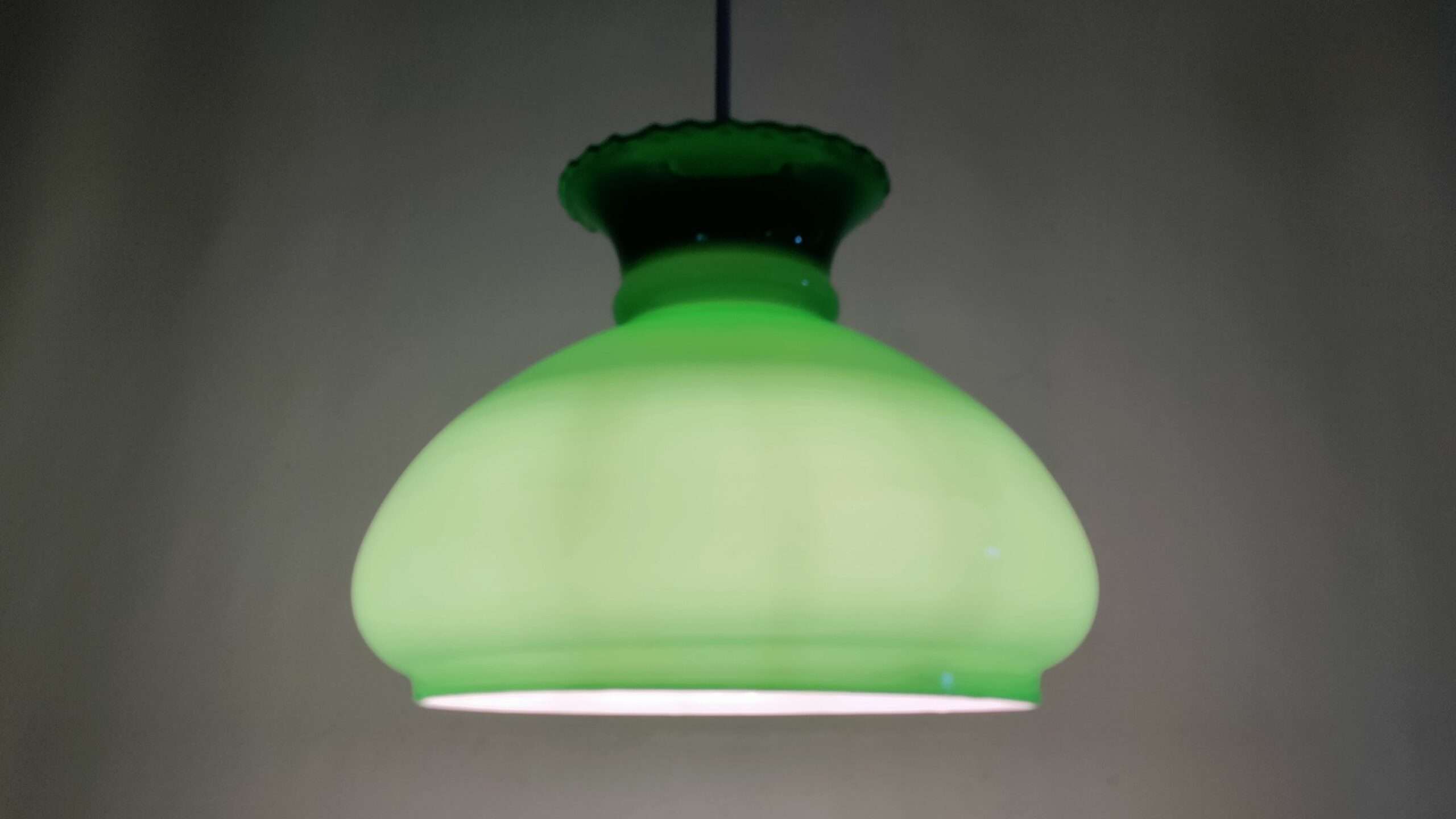 Shining ubetinget Sightseeing Holmegaard opcycled glas lampe. Loftlampe. Alt el er nyt. Lys grøn. 24 cm i  diameter. Læs mere • Møllers smukkelamper.dk - Retro og vintage lamper og  lampedele