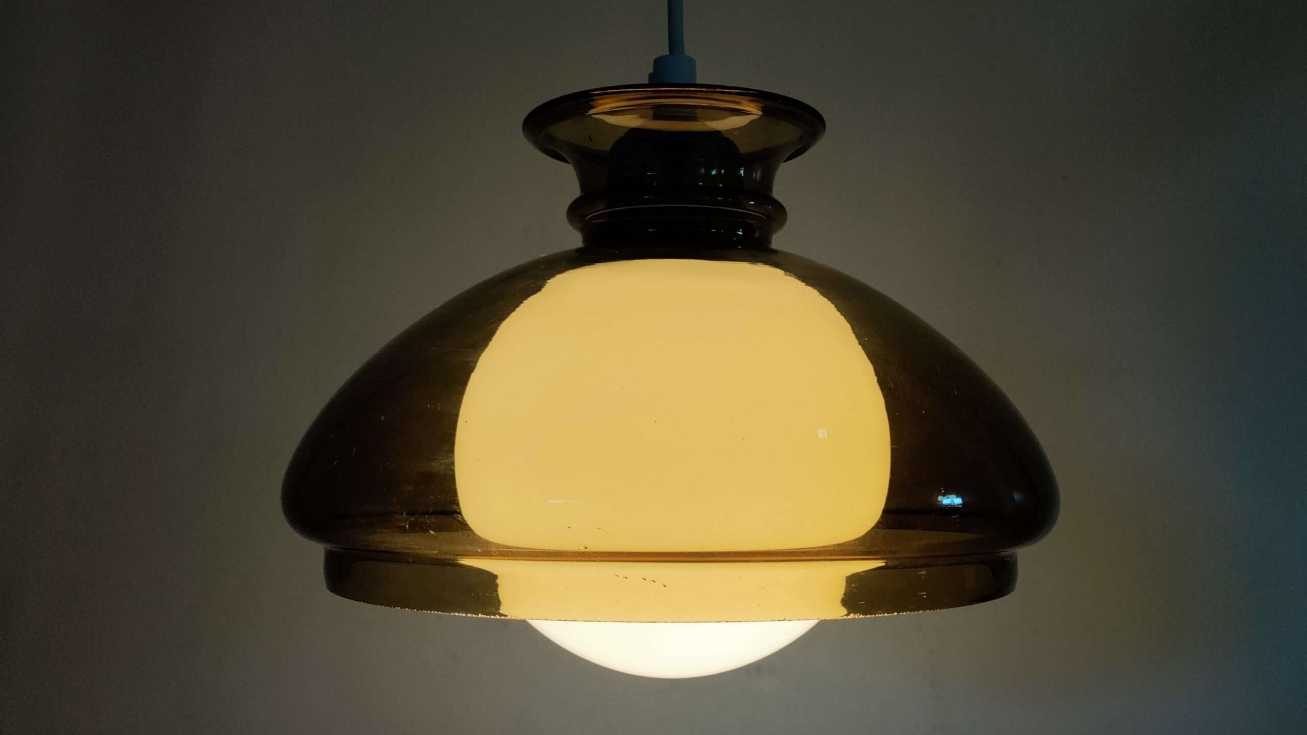 Custom made upcycled Holmegaard loftlampe. Unika vare. 1970. Alt el er nyt. Ø27. Læs mere. – Holmegaard Upcyclet – Bæredygtige lamper