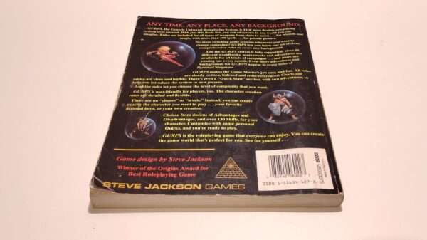 Sjælden opslagsbog Gurps Basic Set – Steve Jackson Third Edition 256 sider 1993.
Læs mere.