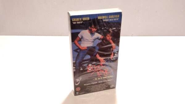 VHS Blind Rage 1985. Sjælden Charlie Sheen film. Ubrugt og i original film. Aldrig åbnet.