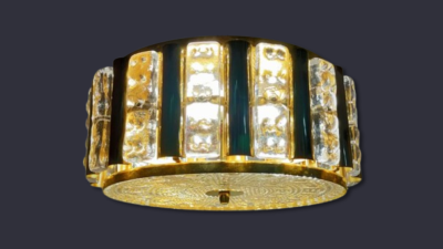 Storslået lysekrone. Carl Fagerlund Orrefors Sverige. Ø35. 2 på lager. Pickup only.