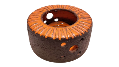 Lehmann keramik. Made in Denmark 1970. The varmer med orange glasur. Ø15,5 cm. Læs mere