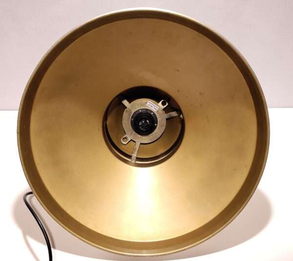 Upcycled Holmegaard spisebords lampe i messing. 1970. Alt el er nyt. Ø40. Læs mere.