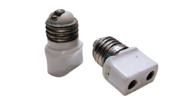 Original snydeprop / strømtyv i porcelæn til enkelt stikprop. E27