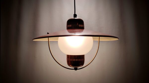 Original vintage loftlampe fra 1960 med nyt el. Ø41. Læs mere
