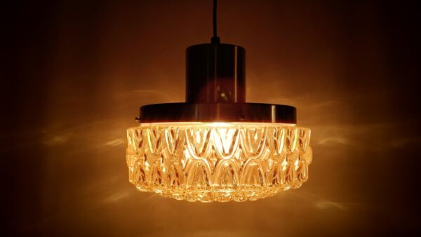 Stor dansk Vitrika loftlampe fra 1960. 3 kilo glas. Ø31. Nyt el m.m. Læs mere.