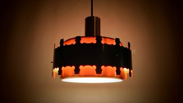 Vintage kobber lakeret loftlampe. Ø26. Nyt el. 1960. Læs mere