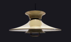 Vitrika 1960 spisebords lampe i særdeles flot stand original Beige / Messing. Ø40. Nyt el. Læs mere.