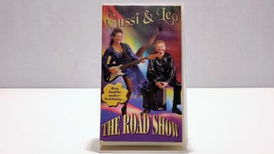 Sussi og Leo. THE ROAD SHOW. VHS. 2001.
