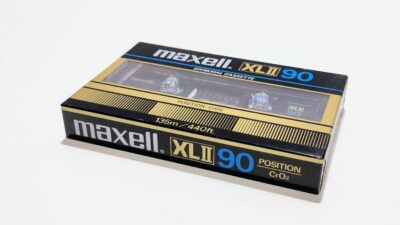 Nyt og ubrugt Maxwell XLII 90 kassettebånd fra 1982. I original emballage. Sjældne. Stykpris.