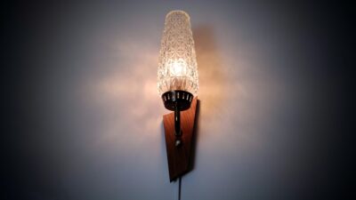 Smuk Vitrika væglampe fra 1960. Delvist nyt el. 30 cm høj. Læs mere.