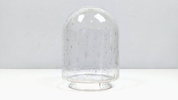 Klar dansk lampeglas med bobler. E.S.Horn oprindeligt til udendørs lampe.Ø13. 9,7 cm gribekant.