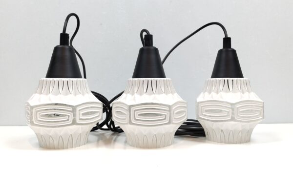 Opsætning med 3 vintage glaslamper fra 1960. Unika sæt.Alt el er nyt. Sætpris. Læs mere info.