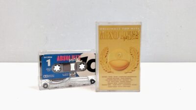 Absolut Music 10. Original kassettebånd fra 1995.