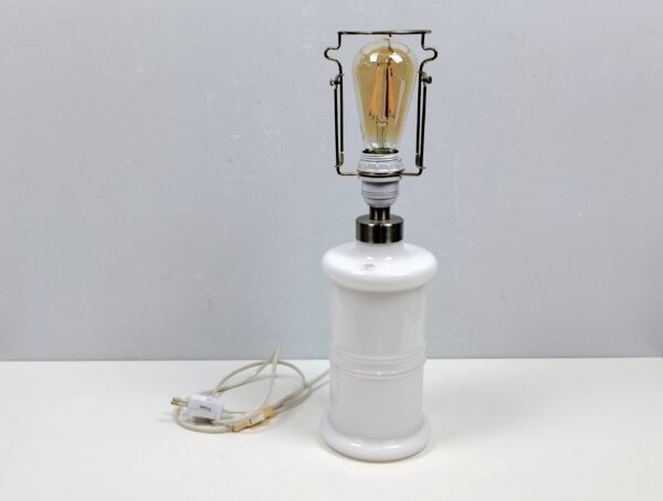 Royal Copenhagen Holmegaard apoteker bordlampe. Model: lille. Klargjort til le Klint skærm eller lign. Delvist nyt el.Læs mere .