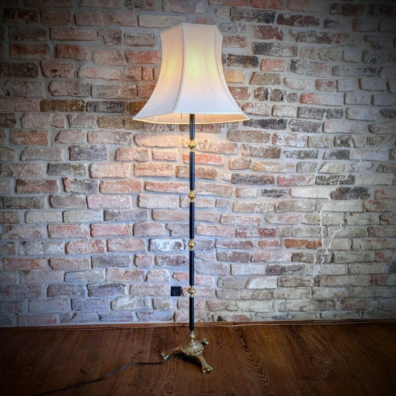 Eksklusiv storslået gulvlampe 1940. Nyt el. Med ny skærm. Messing/ibenholt. 175 cmH. Pickup only