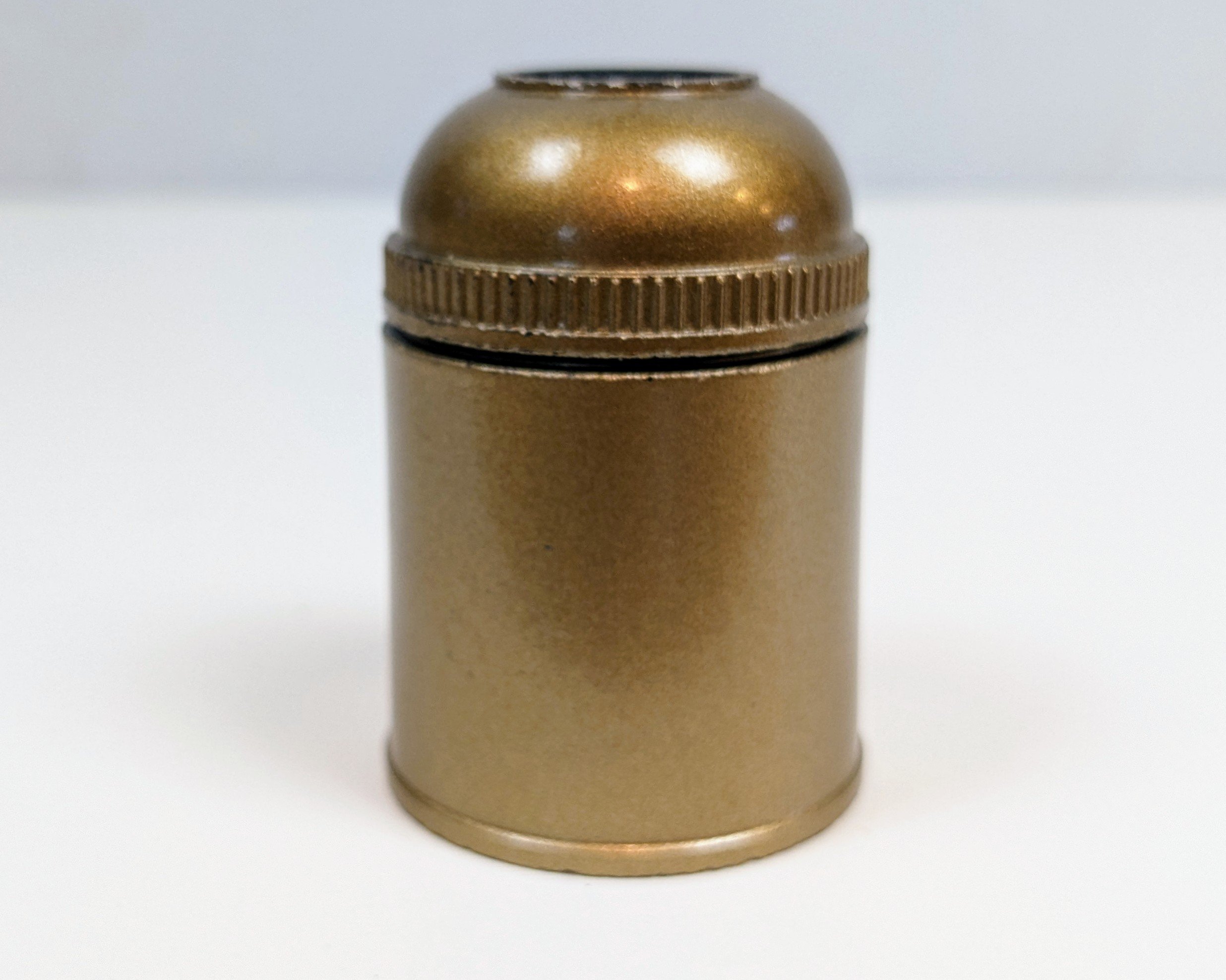 E27 fatning. Guld malet. Original. 57 mm lang. M10 gevind. – produktbillede 2 – Antikke originale fatninger