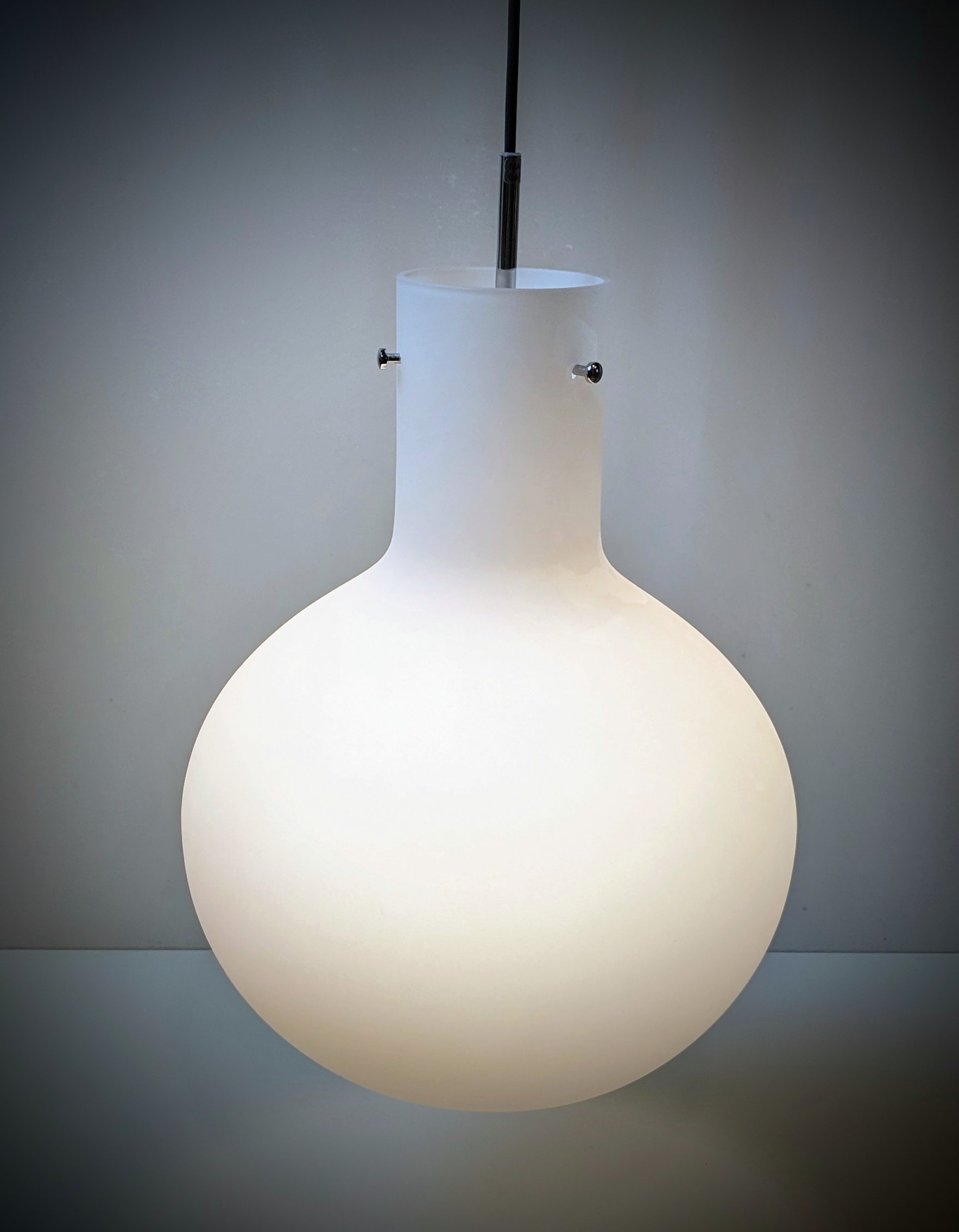 Stor smuk svensk glaslampe. Belid. Ø30. Nyt el. Kun afhentning af denne enkelte vare. Læs mere. – produktbillede 1 – Loftlamper
