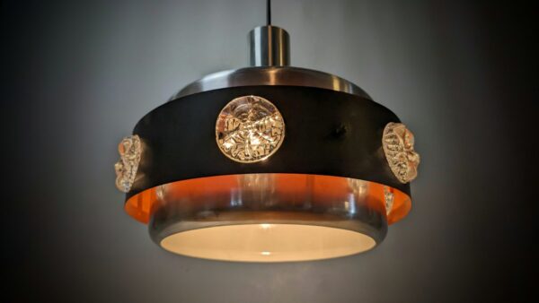 Danish design Vitrika spise bord lampe fra 1960. Alt el er nyt. Aluminium er nypoleret. Ø31. Læs mere