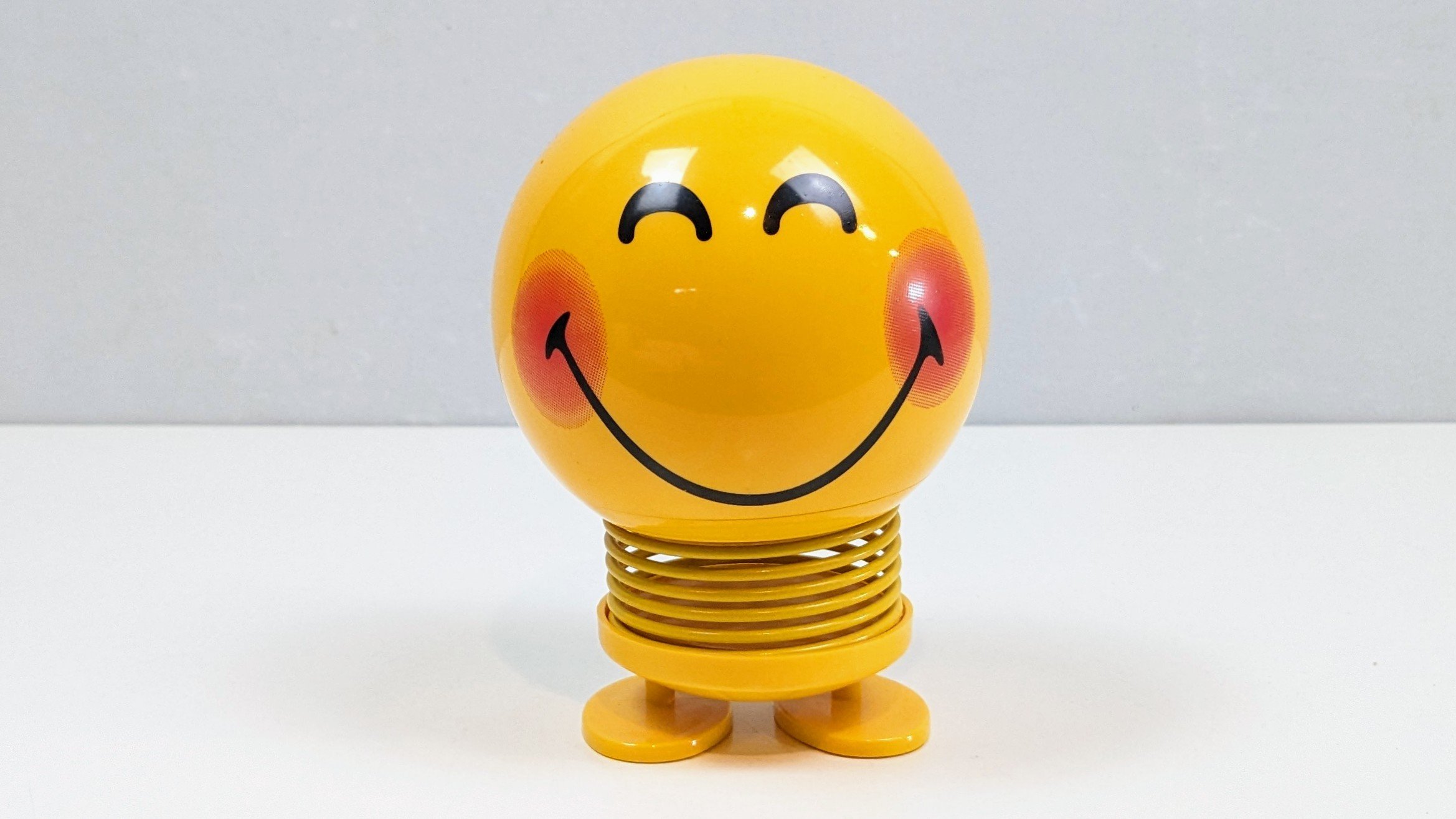 Smiley hoptimist. 150 mm høj. – Retro furniture