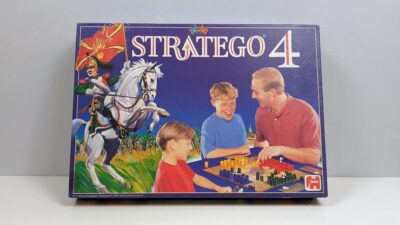 Stratego 4 personers. Det klassiske spil, som vi alle kender. Perfekt til familiehyggen.