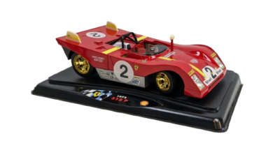 Original Ferrari 312P 1972 Shell på display. Metal. Bemærk (1/18 stor model). Fejlfri.