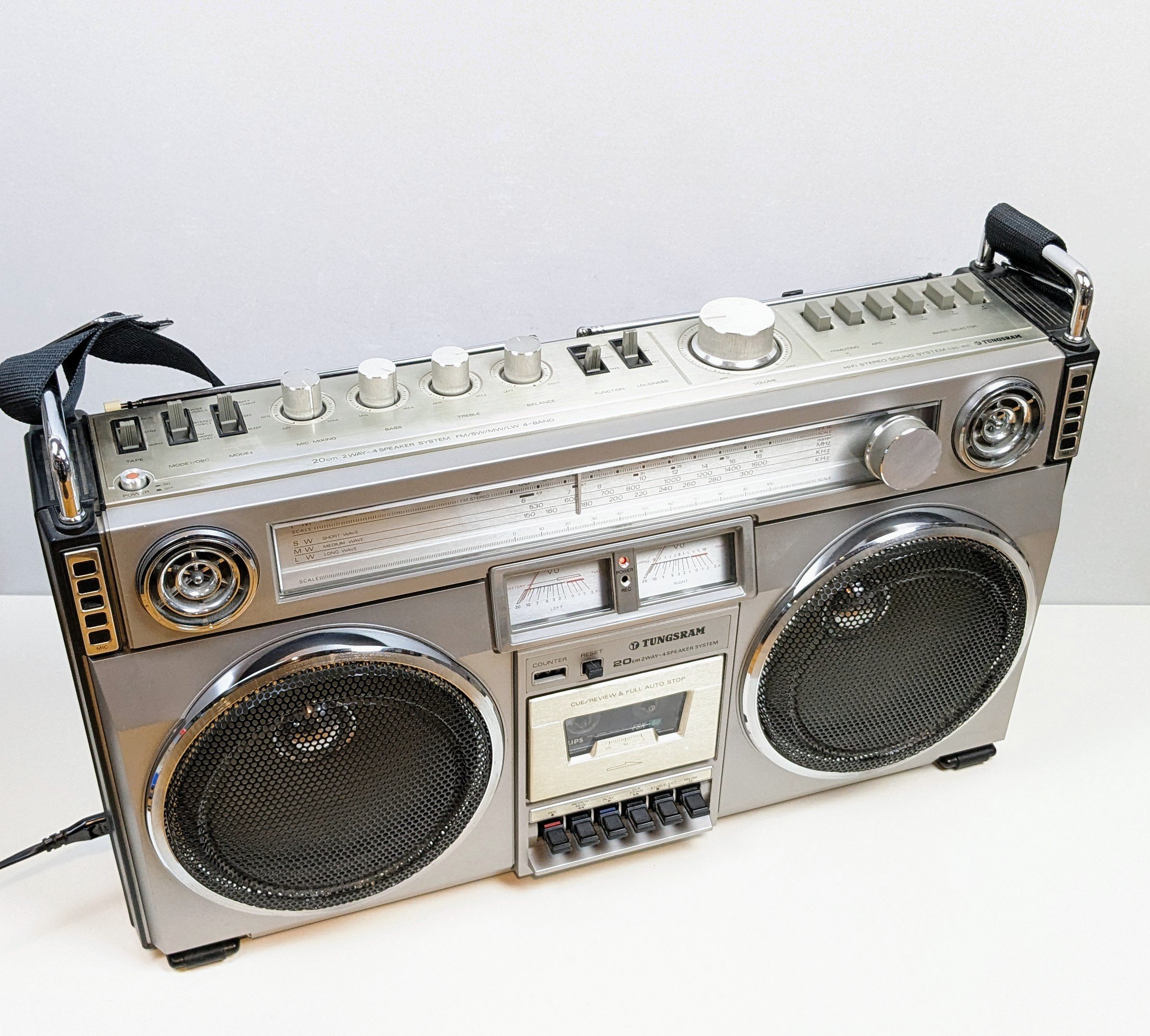 Topklasse Tungsram CSC-850 HIFI stereo sound system fra 1979. Excellent condition. Nye remme. Læs mere om