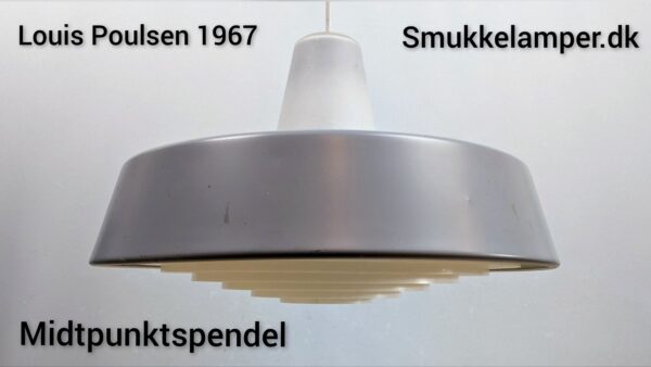 Topglas til Louis Poulsen lampe fra 1967. Matopal glas No 0149. Lampetype : Midtpunktpendel. Reservedel.