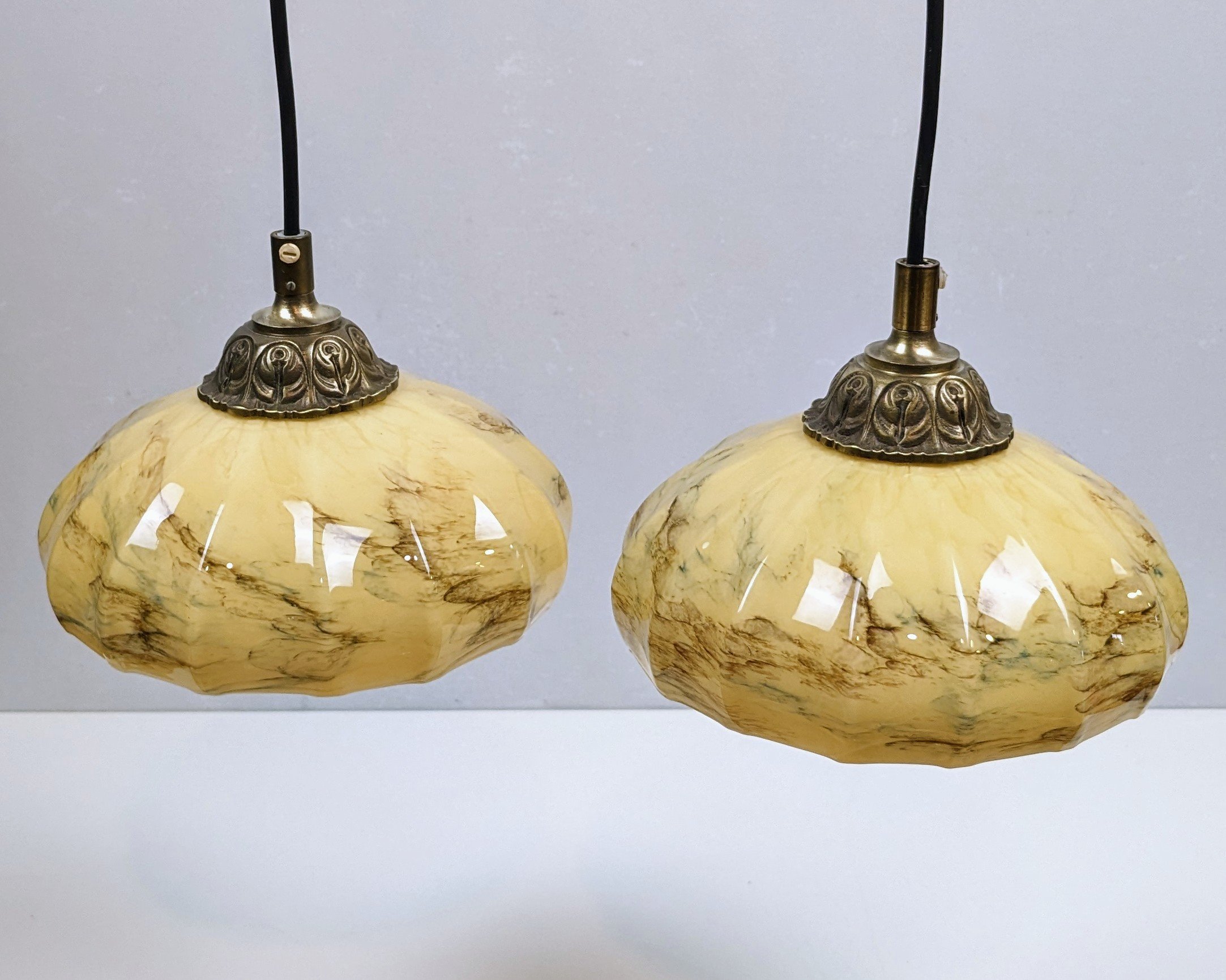 Unika Antik pendel sæt. 1940. Custom made i messing og Antik glas. Nyt el. Ø19. Sætpris