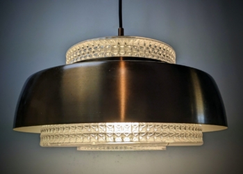 Vintage loftlampe fra 1960. Original kobber lakeret spisebords lampe. Nyt el. Glas, messing m.m Ø32