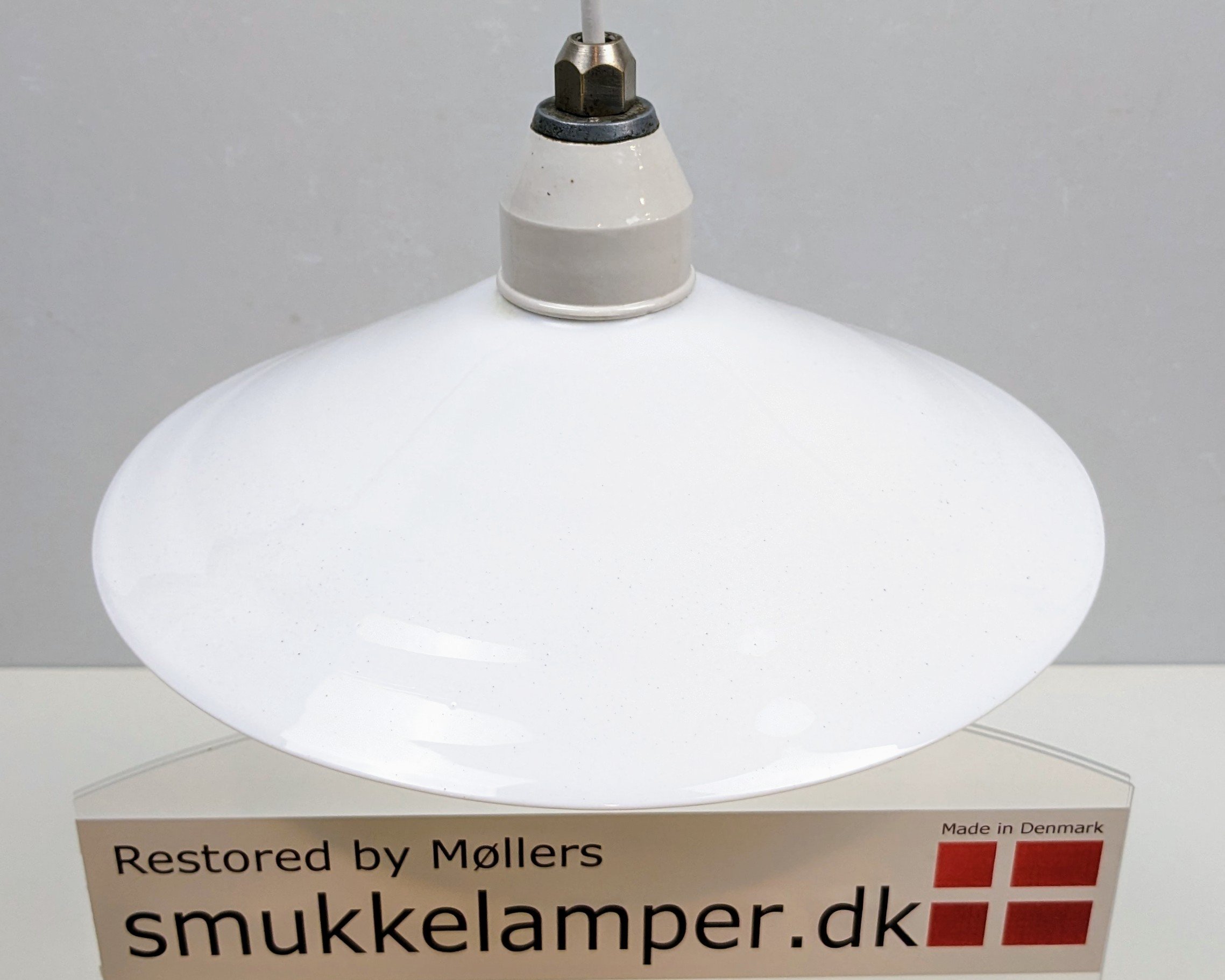 Antik Holmegaard industri / værksteds skomager pendel med porcelæn fatning E27. Ny ledning. Ø27. Læs mere. – produktbillede 1