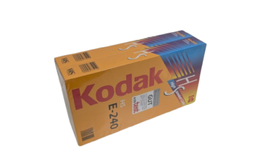 Sæt med 2 helt nye 4 timers VHS bånd til din videomaskine. Kodak HS E-240.