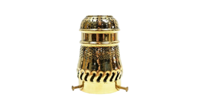 Antik nypoleret sjælden glasholder. 100 mm lang. Messing. Til lampeglas med gribekant mellem 51-61 mm.