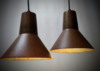 Sæt med 2 unika lamper. Upcyclet. Danish LB 1970. Model “Rust” nyt el. Ø19. Læs mere.