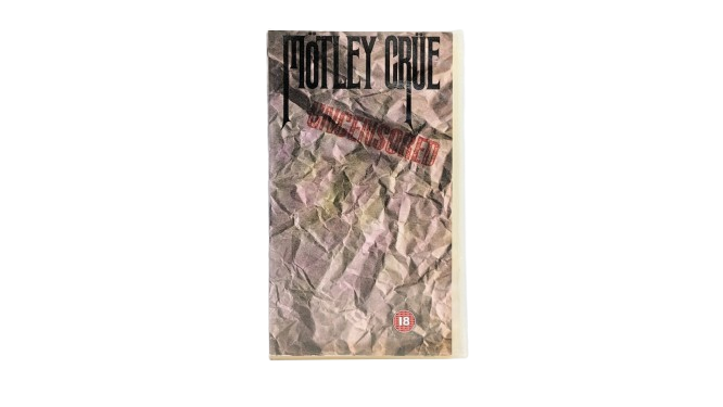 Klassisk Musik VHS – Mötley Crüe – Uncensored 1986 – Heavy Metal concert-  Original VHS kassettebånd.
