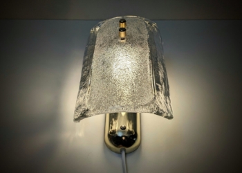 Vintage glas væglampe fra 1980. Danish design Scandi Lamp. Murano stil. 1,2 kilo glas. Delvist nyt el. Læs mere.