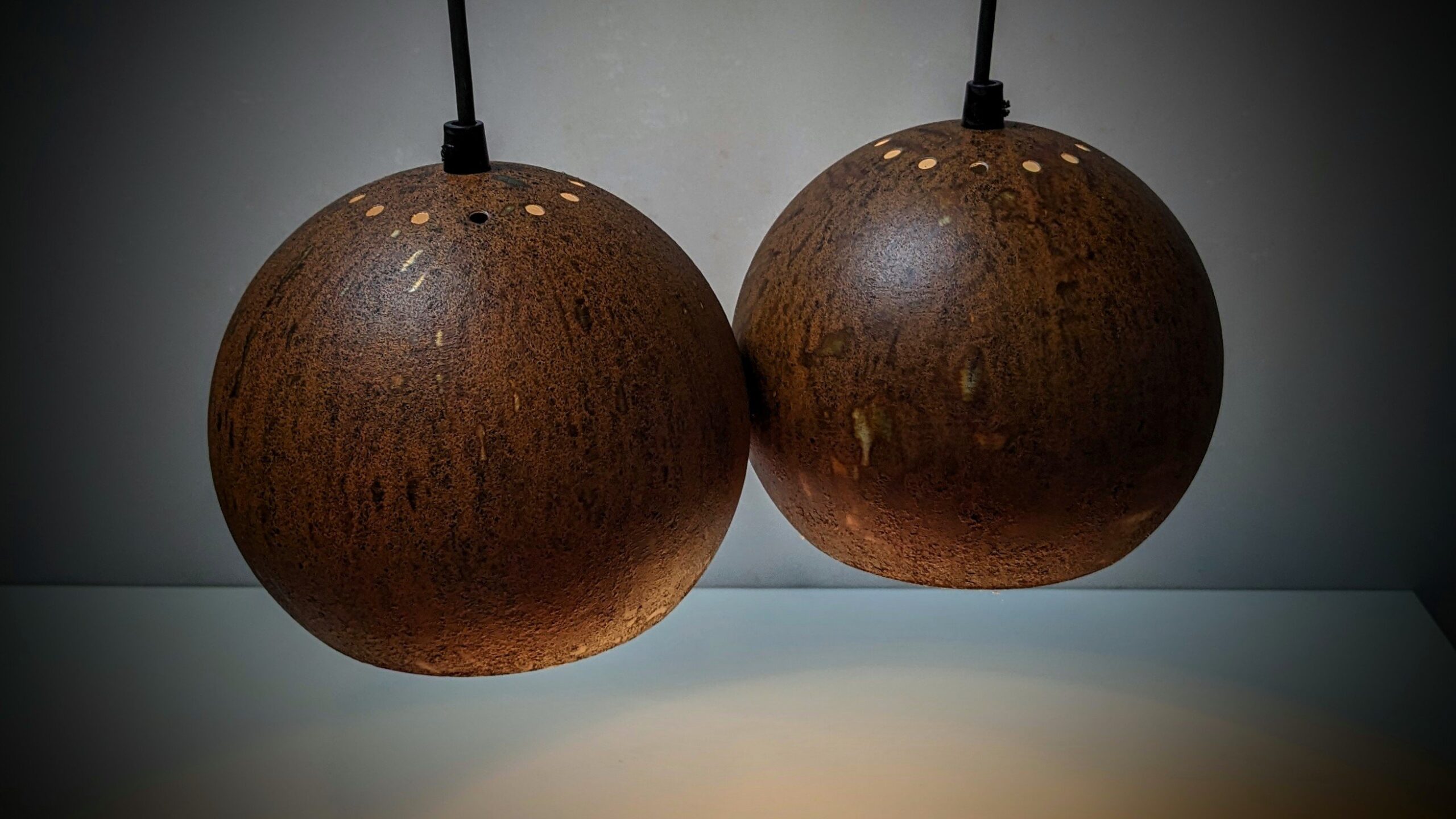 Sæt med 2 upcyclede Frandsen pendler. Nyt el. Model Stråsø. Raw rust. Ø18. Læs mere. - Billede 4